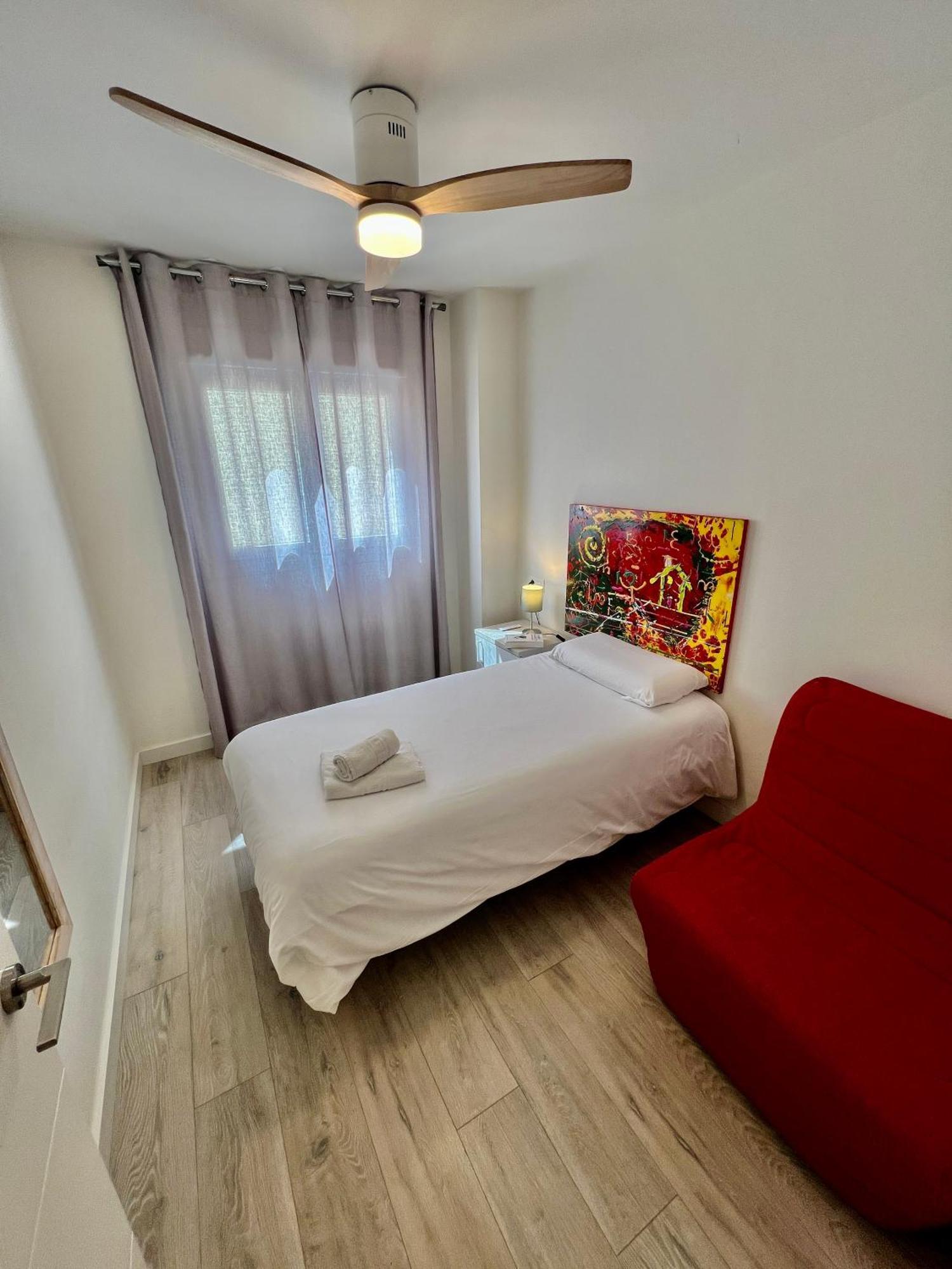 Apartamentos Rincon Del Mar Torre Del Mar Bagian luar foto