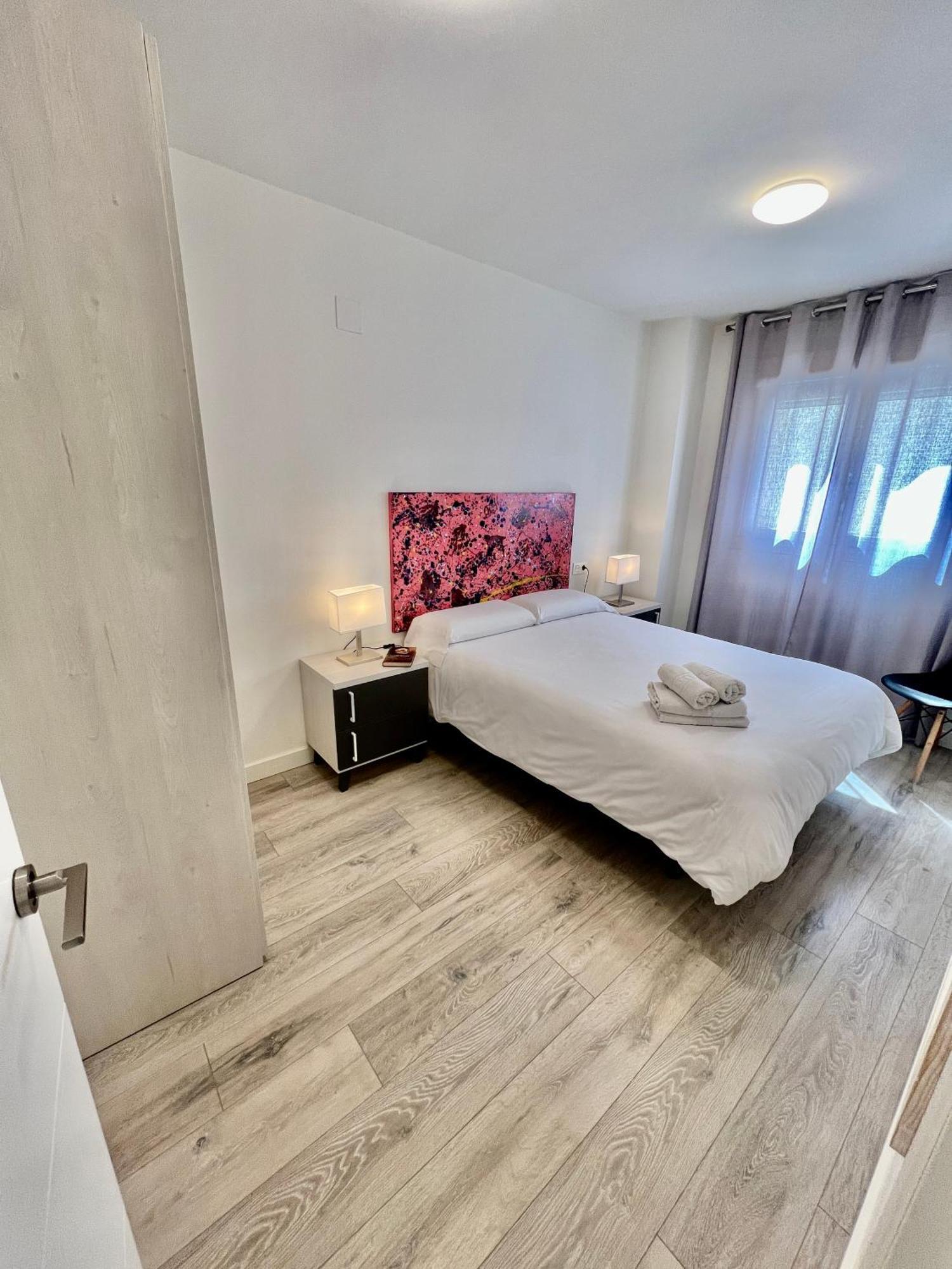 Apartamentos Rincon Del Mar Torre Del Mar Bagian luar foto