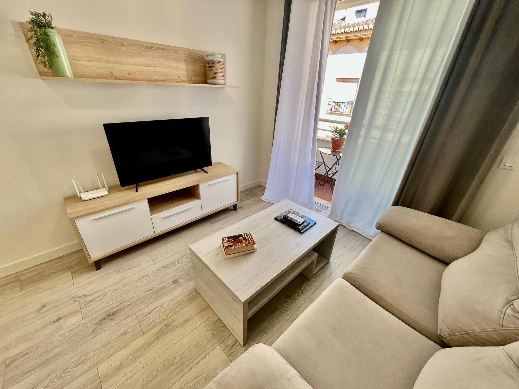 Apartamentos Rincon Del Mar Torre Del Mar Bagian luar foto