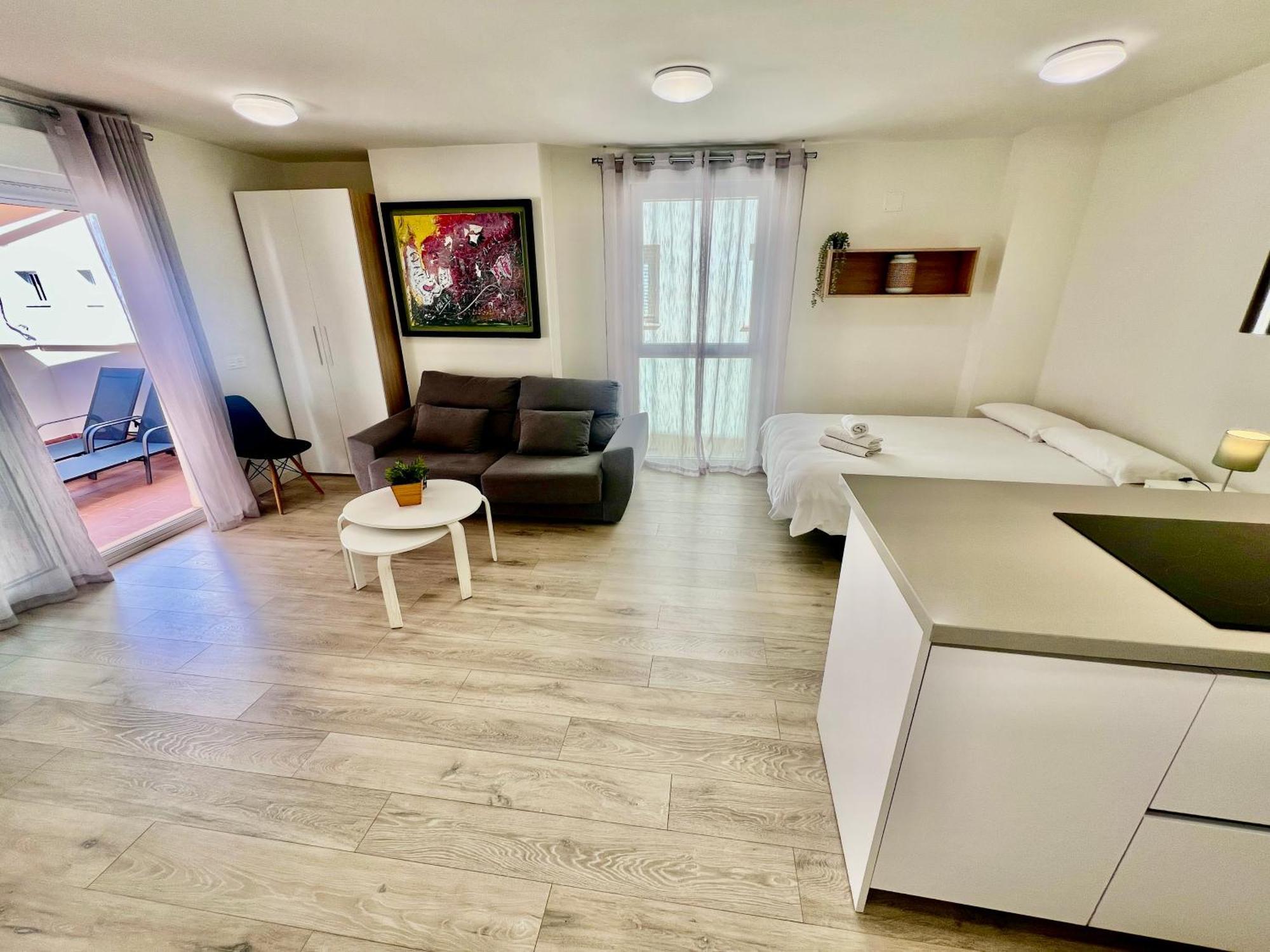 Apartamentos Rincon Del Mar Torre Del Mar Bagian luar foto
